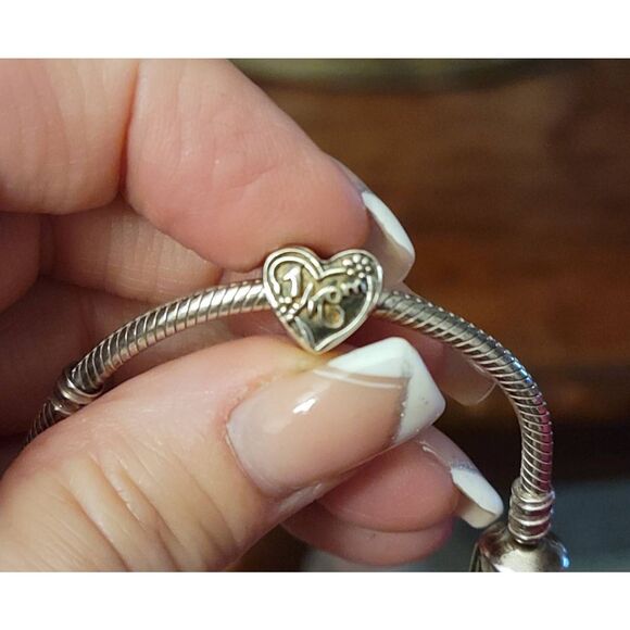 Pandora Sterling Silver Large 8" Bracelet with #1 Mom Heart Charm never worn - Picture 15 of 15